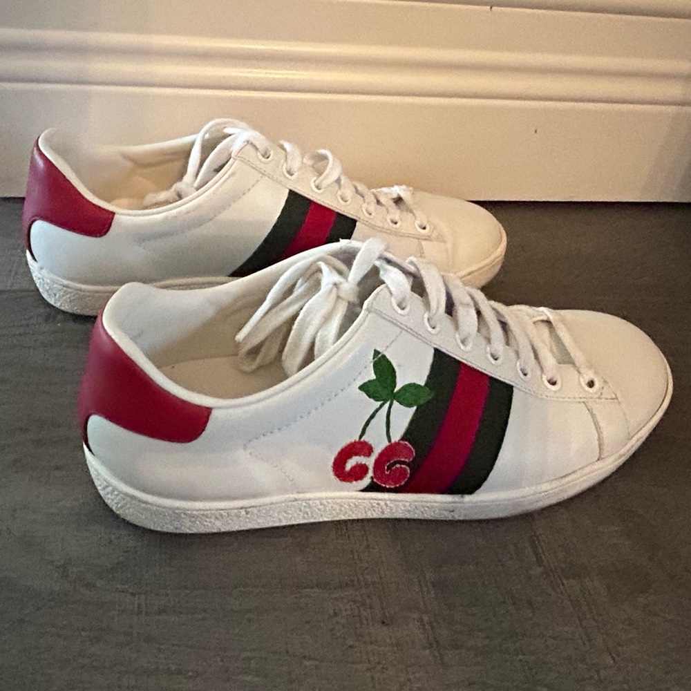 GUCCI CHERRYS 🍒